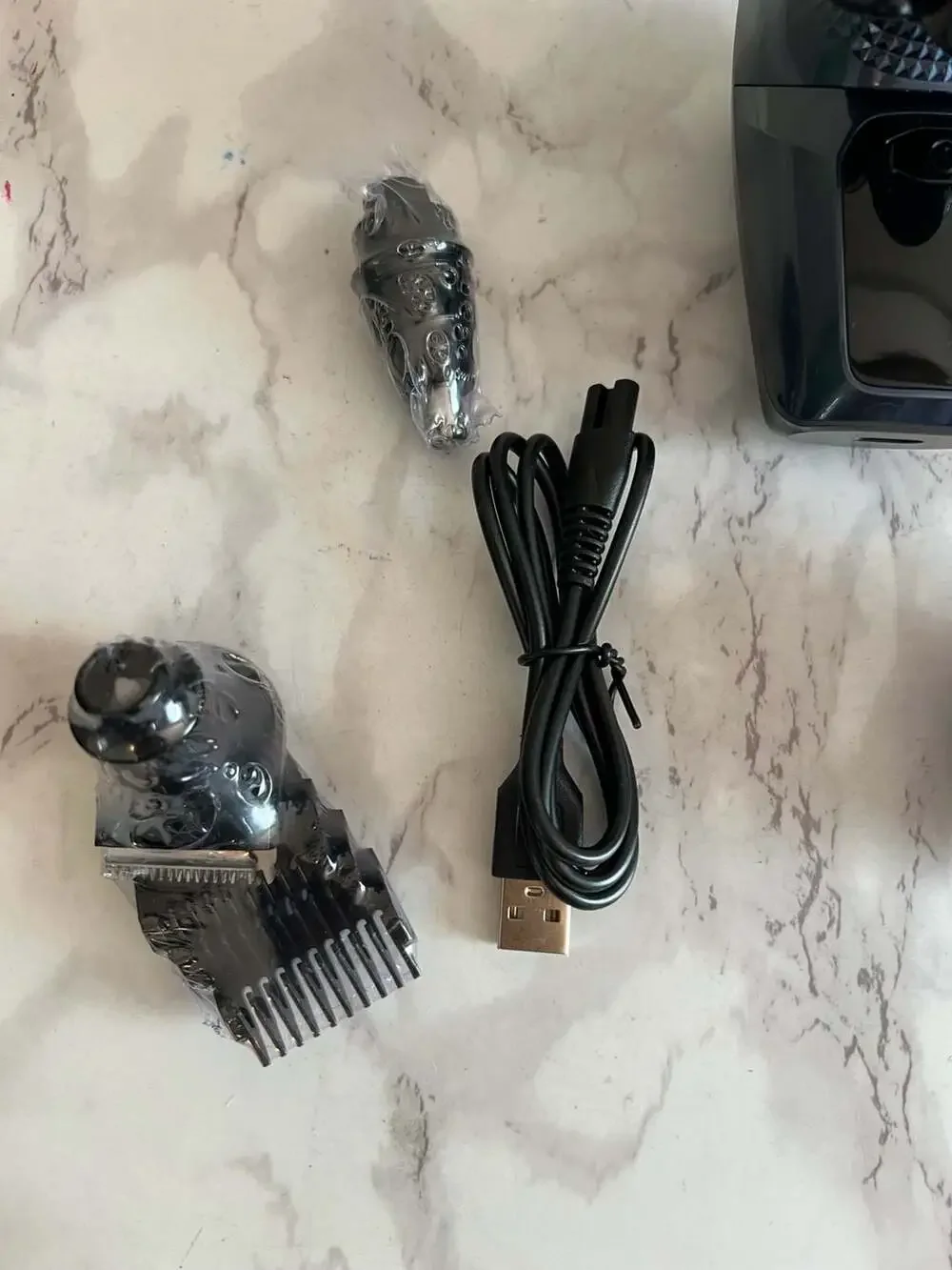 LK-5803 8D Electric Head Shaver Grooming Kit with Multiple Attachments